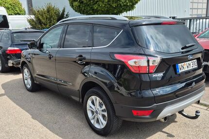 Ford Kuga 82.000 km 13.000 € Waiblingen 71336