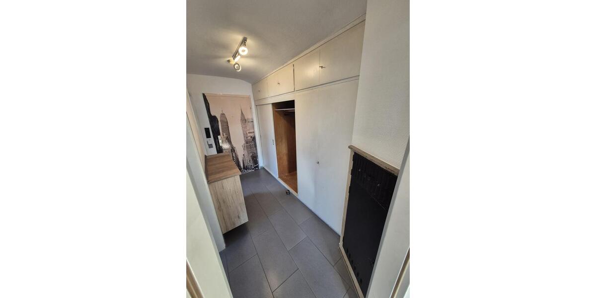 Dachgeschoßwohnung Stuttgart Zuffenhausen - 1 Zimmer, 42 m&sup2;, 900&euro; | Angebot:25219392