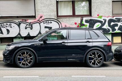 VW Tiguan 59.900 km 48.900 &euro; Stuttgart 70199