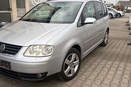 VW Touran 205.500 km 2.950 &euro; Holzgerlingen Nähe Böblingen bei Stuttgart 71088