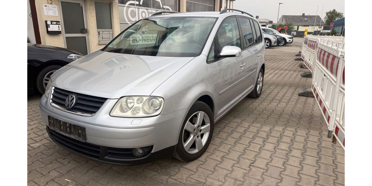 VW Touran 205.500 km 2.950 &euro; Holzgerlingen Nähe Böblingen bei Stuttgart 71088