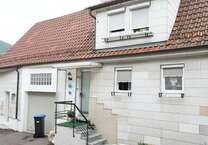 Haus zum Kaufen in Dettingen an der Erms 280.000 € 100 m²