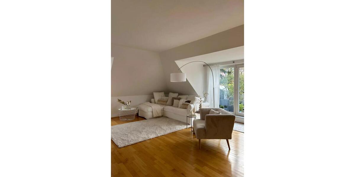 Dachgeschoßwohnung Stuttgart Stuttgart-West - 3 Zimmer, 94 m&sup2;, 1.400&euro; | Angebot:26408603