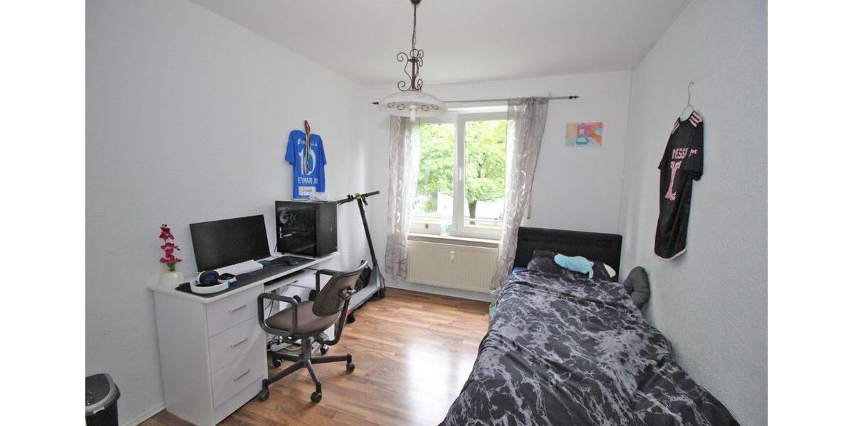 4,5-Zi OG-Wohnung mit TG- Stellplatz in Rutesheim 4 zimmer