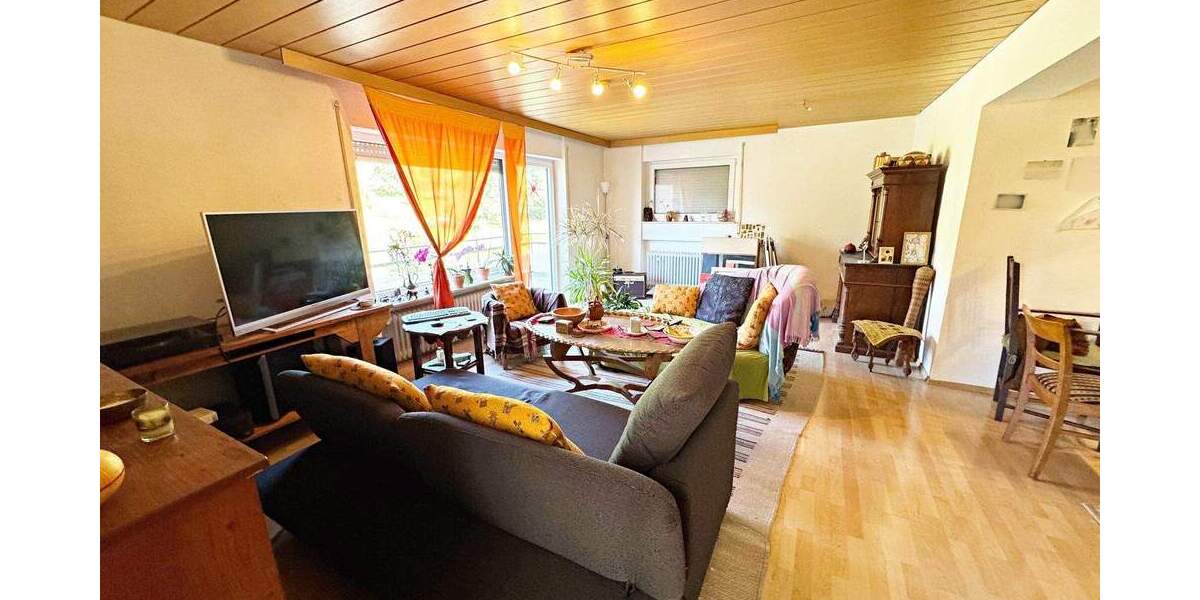 3-Zimmer-Wohnung mit Terrasse, Balkon, Stellplatz und Garage 3 zimmer