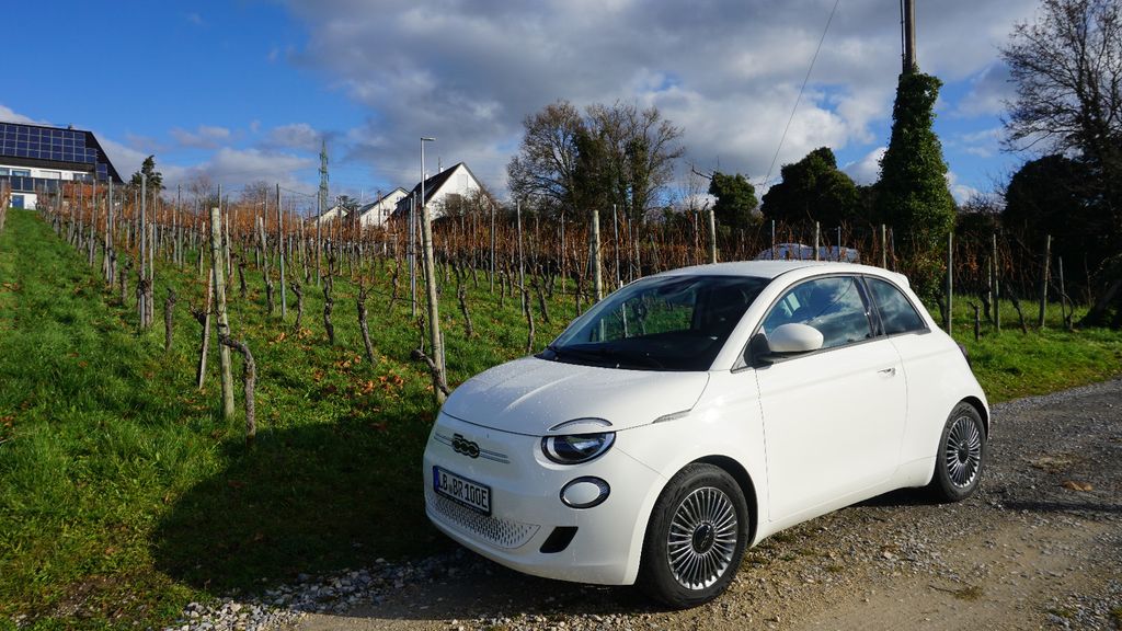Fiat 500 2.380 km 18.999 € Stuttgart 70372