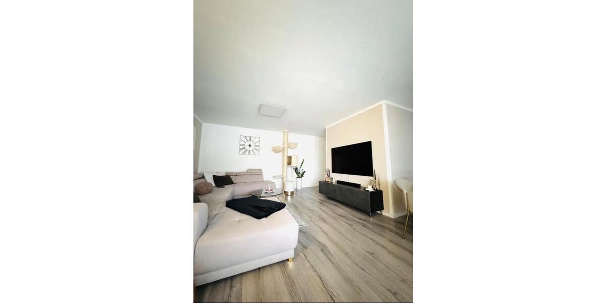 Mehrfamilienhaus, Wohnhaus Sindelfingen Sindelfingen (Stadt) - 3.5 Zimmer, 89 m&sup2;, 390.000&euro; | Angebot:25085453