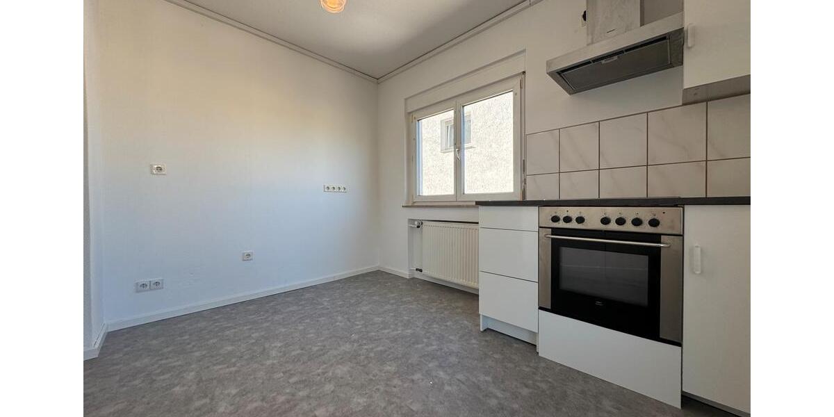 Etagenwohnung Stuttgart Zuffenhausen - 4 Zimmer, 90 m&sup2;, 1.450&euro; | Angebot:26326728