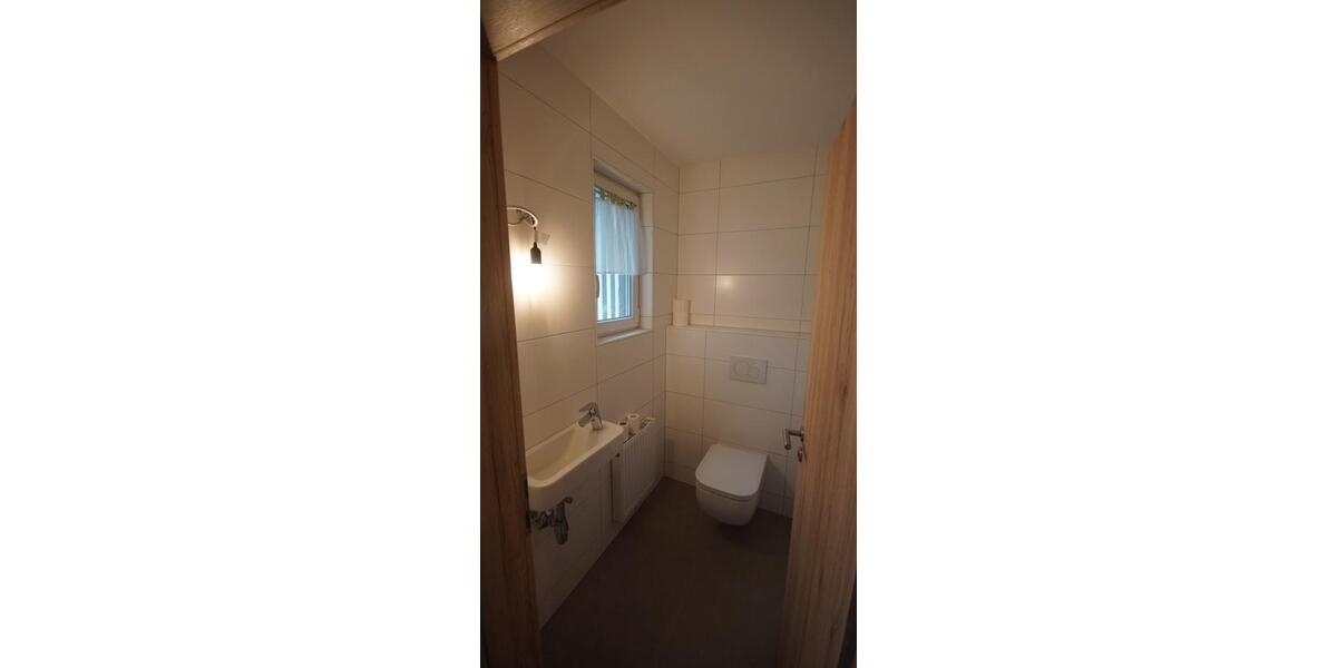 Reihenhaus Stuttgart Birkach - 6 Zimmer, 150 m&sup2;, 2.300&euro; | Angebot:24803008