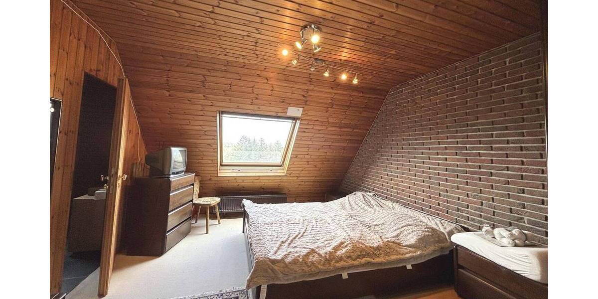 Reihenmittelhaus Stuttgart Hofen - 5 Zimmer, 130 m&sup2;, 480.000&euro; | Angebot:25909036
