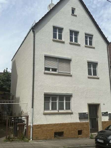 Haus zum Kaufen in Stuttgart 470.000 € 147 m²
