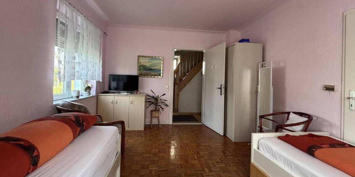Einfamilienhaus Neuhausen auf den Fildern - 5 Zimmer, 130 m&sup2;, 550.000&euro; | Angebot:26753433