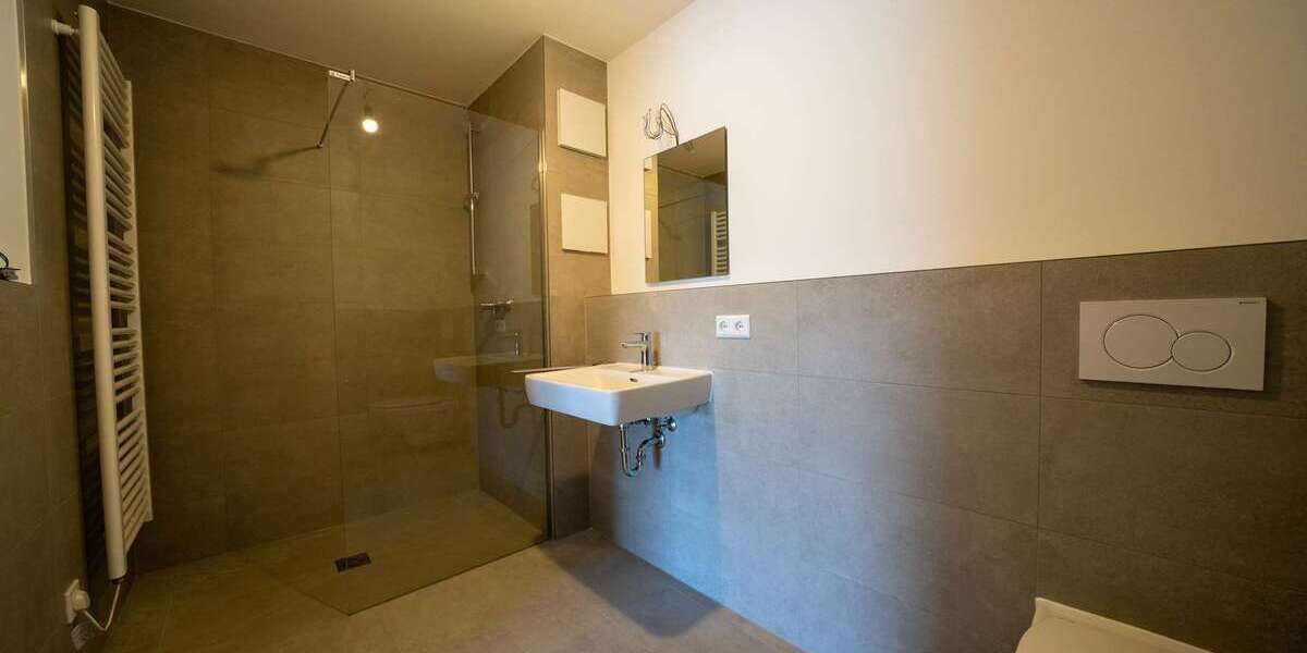 Etagenwohnung Besigheim - 3.5 Zimmer, 84 m&sup2;, 1.085&euro; | Angebot:26913135