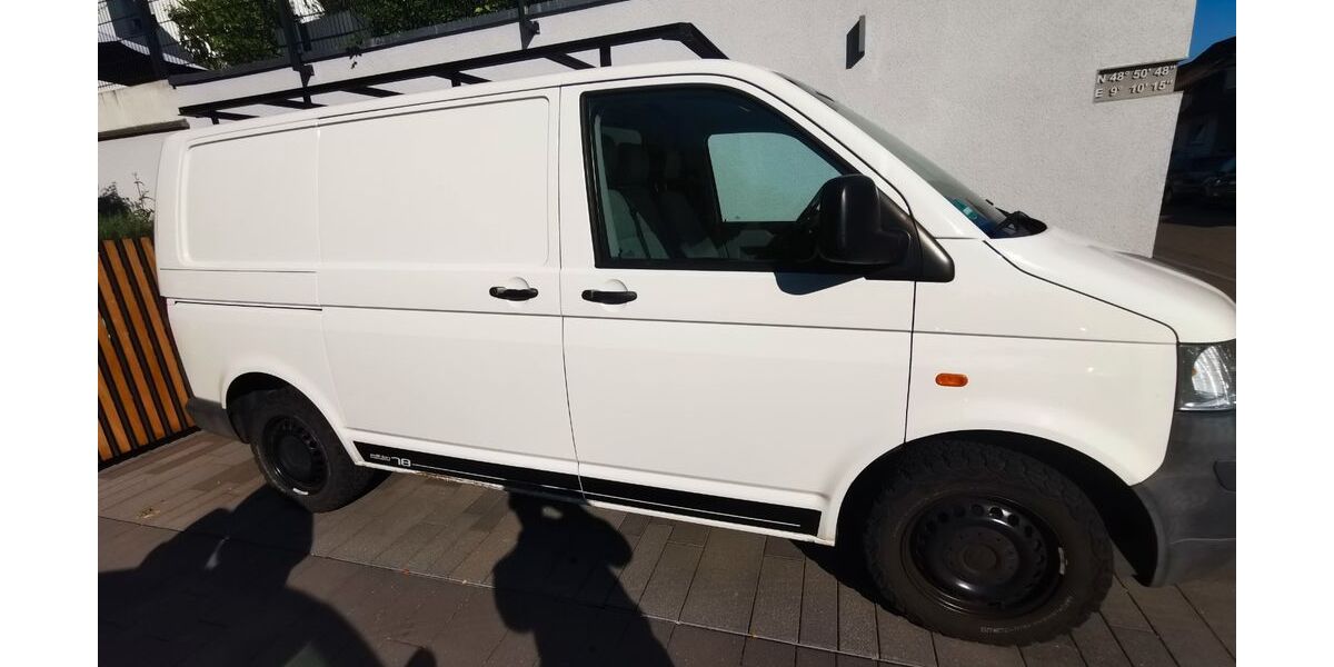 VW T5 Transporter 320.000 km 4.999 &euro; Stuttgart 70439