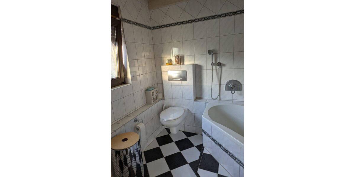 Etagenwohnung Metzingen - 3 Zimmer, 102 m&sup2;, 430.000&euro; | Angebot:26831999