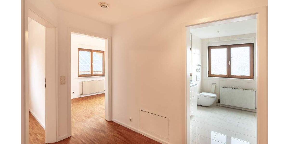 PROVISIONSFREI Grosszügige exklusive Wohnung, mit 2 Garagen in Zentrumsnähe Fellbach Rathaus 5 zimmer