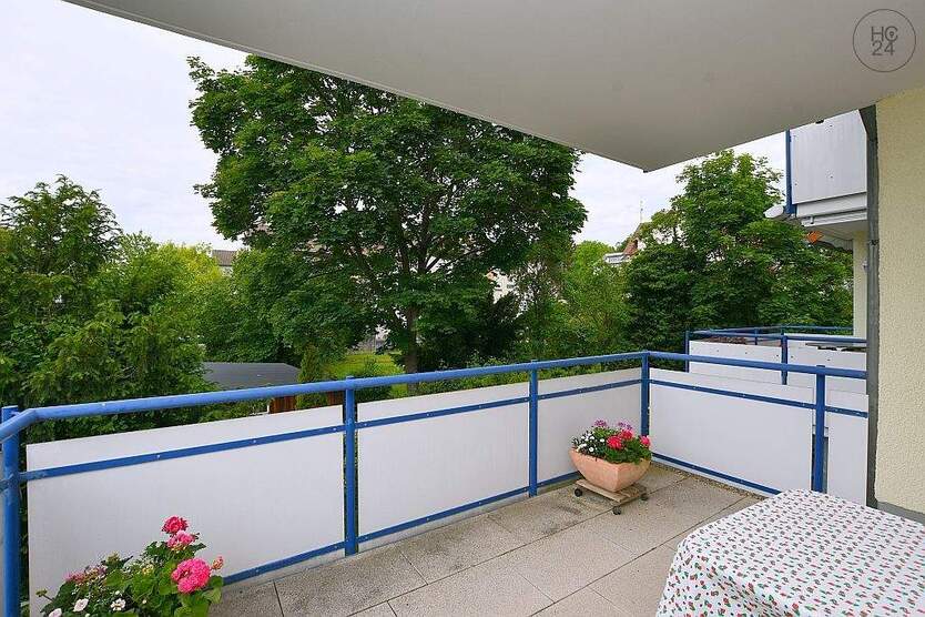 Sonnige, stilvoll möblierte Wohnung mit Balkon in Korntal 2 zimmer