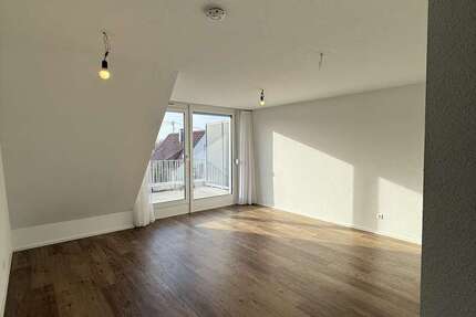 Wohnung Sindelfingen - 2 Zimmer, 55 m&sup2;, 974&euro; | Angebot:26173313