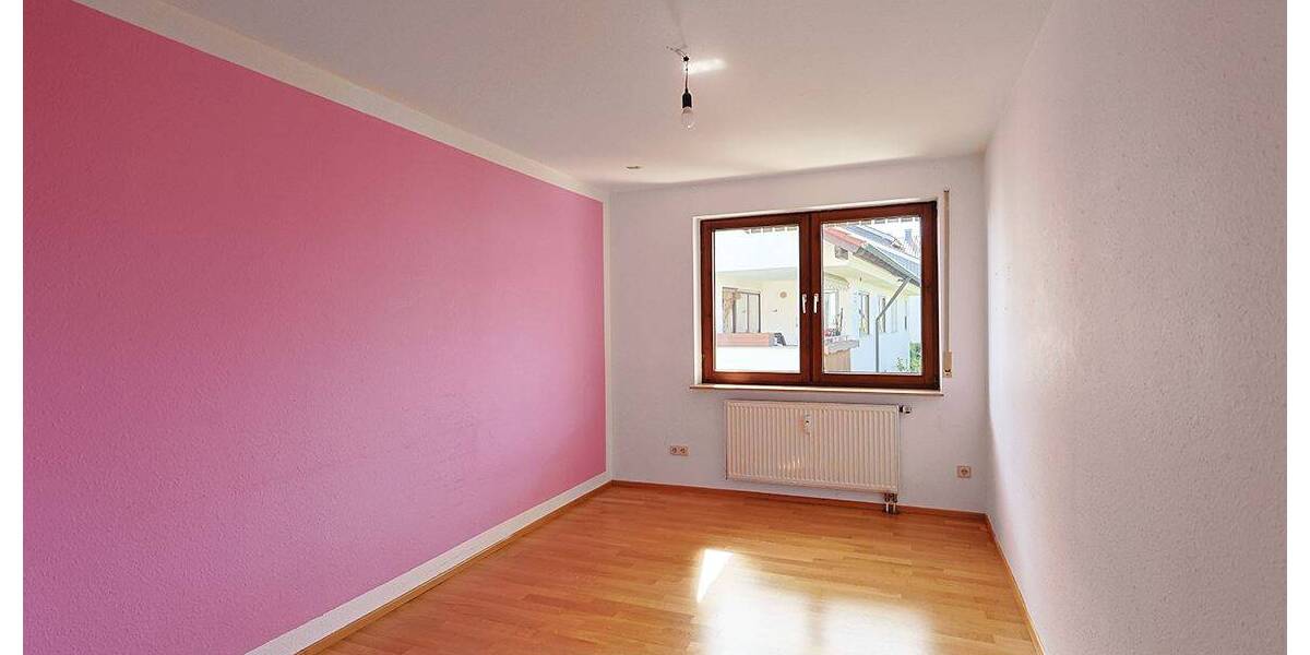 Etagenwohnung Filderstadt Plattenhardt - 4 Zimmer, 106 m&sup2;, 1.500&euro; | Angebot:26570057