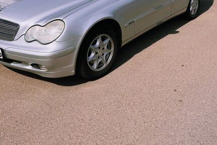 Mercedes-Benz C 200 220.000 km 2.500 &euro; Erligheim 74391