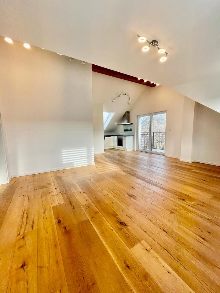 2 Zimmer Dachgeschoss zimmer