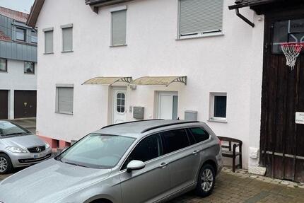 Einfamilienhaus in zentraler Lage in Steinenbronn zu vermieten 4 zimmer
