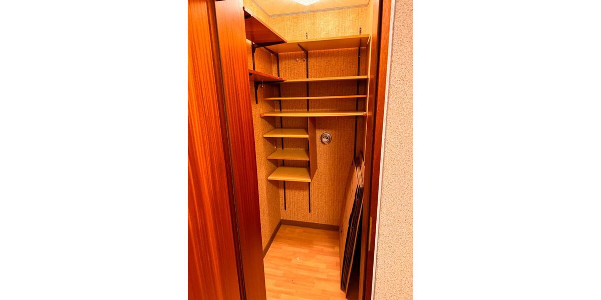 Etagenwohnung Stuttgart Degerloch - 2.5 Zimmer, 63 m&sup2;, 257.000&euro; | Angebot:26375445
