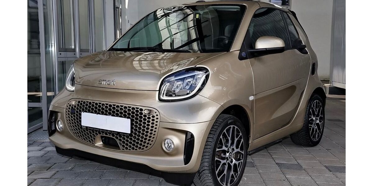 Smart ForTwo 27.000 km 15.200 &euro; Korb 71404