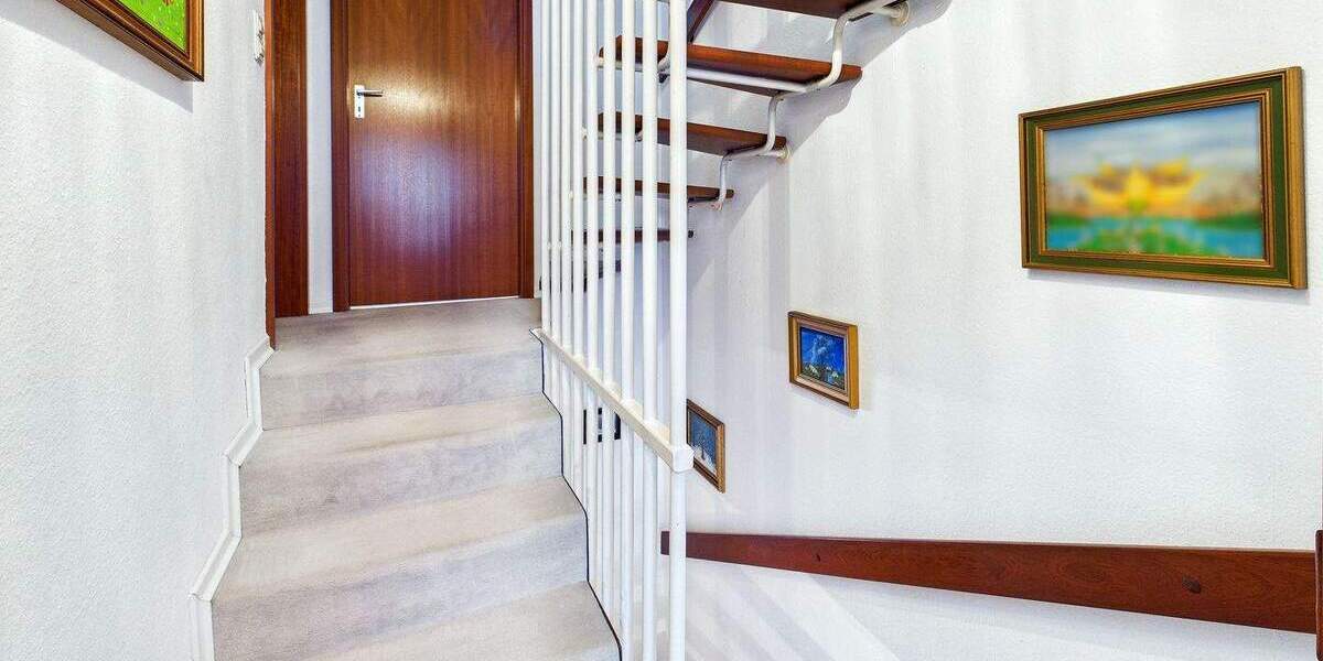 Reihenmittelhaus Stuttgart Stammheim - 5 Zimmer, 127 m&sup2;, 548.000&euro; | Angebot:25669368