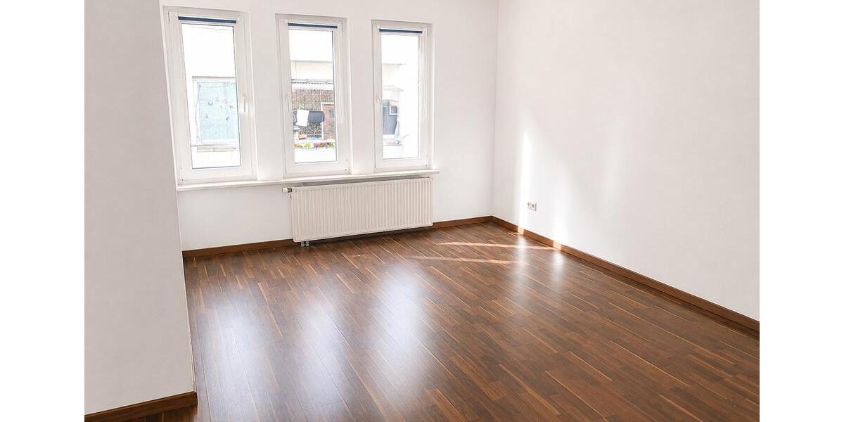Dachgeschoßwohnung Stuttgart Stuttgart-Mitte - 2.5 Zimmer, 63 m&sup2;, 350.000&euro; | Angebot:26834060