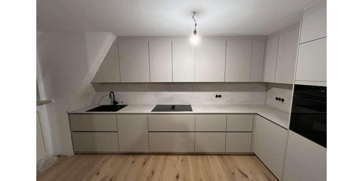 Dachgeschoßwohnung Markgröningen - 4.5 Zimmer, 92 m&sup2;, 389.000&euro; | Angebot:26704117