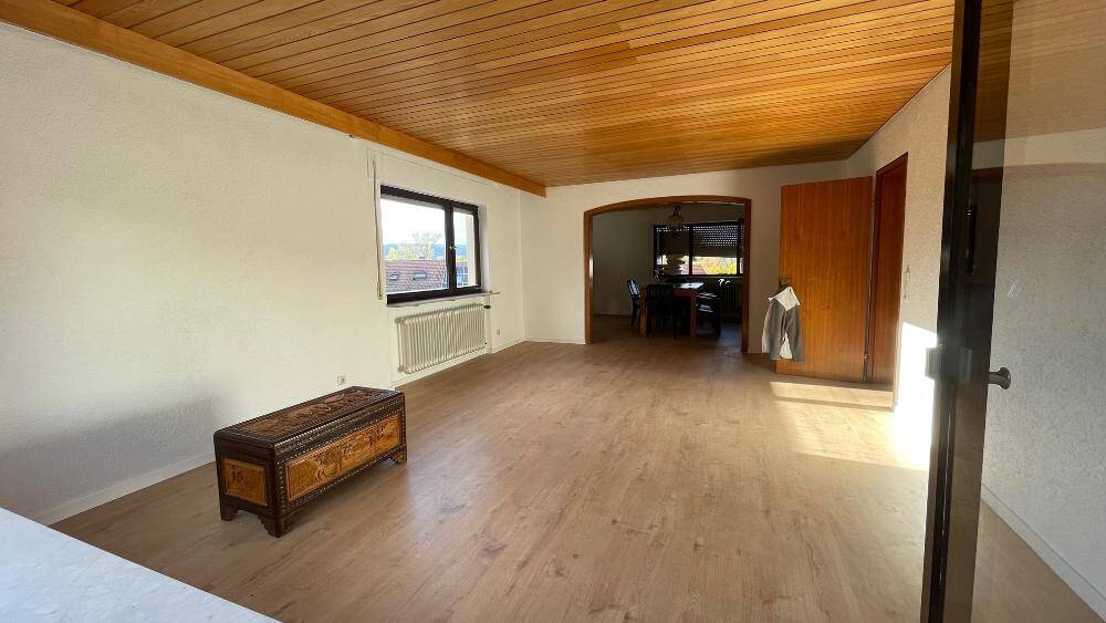 Mehrfamilienhaus, Wohnhaus Weil der Stadt - 6 Zimmer, 132 m&sup2;, 2.300&euro; | Angebot:23958811