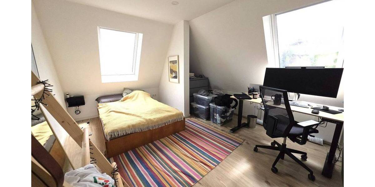 Schicke 2-12-Zi.-DG-Wohnung - Etagenwohnung Stuttgart West | Angebot:26854765