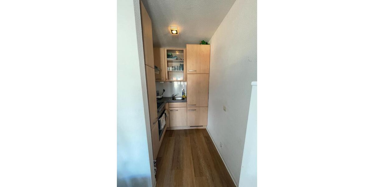Etagenwohnung Stuttgart Luginsland - 1.5 Zimmer, 40 m&sup2;, 860&euro; | Angebot:26625620