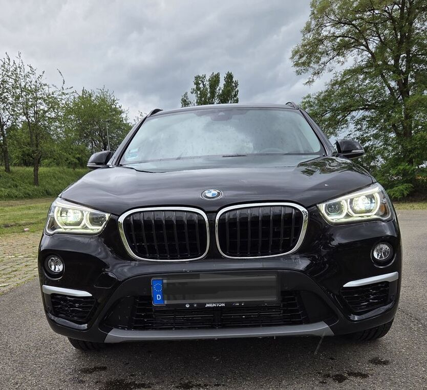 X1