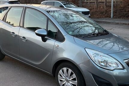 Opel Meriva 74.500 km 5.999 &euro; Böblingen 71032