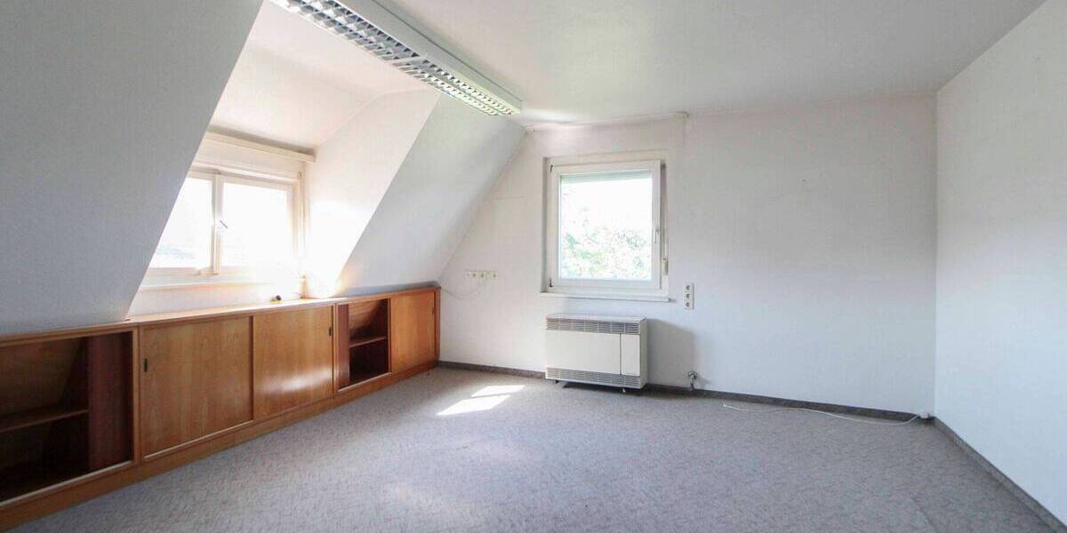 Mehrfamilienhaus, Wohnhaus Stuttgart Botnang - 9 Zimmer, 980.000&euro; | Angebot:26119077