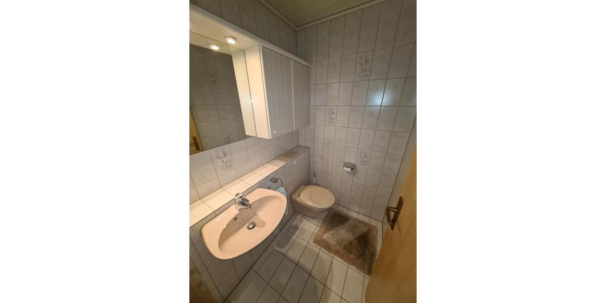 Etagenwohnung Frickenhausen - 4 Zimmer, 90 m&sup2;, 1.340&euro; | Angebot:24981180