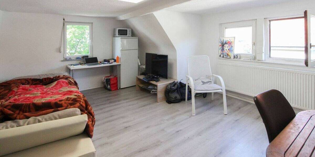 Doppelhaushälfte Stuttgart Weilimdorf - 7 Zimmer, 170 m&sup2;, 399.000&euro; | Angebot:26752527