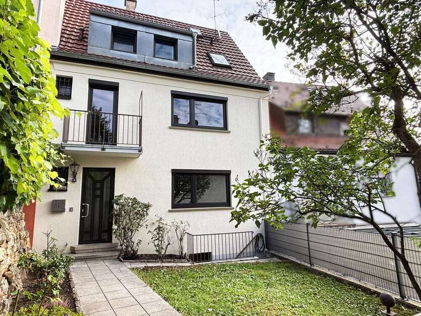 Haus zum Mieten in Stuttgart 1.980 € 150 m²