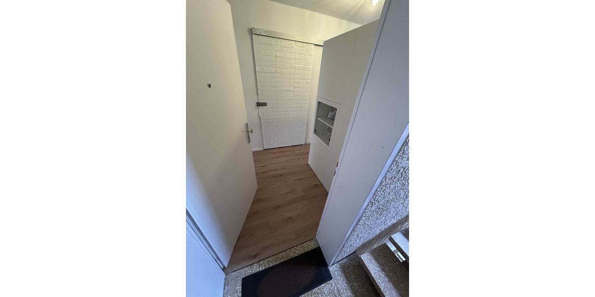 Etagenwohnung Esslingen am Neckar Brühl - 2.5 Zimmer, 55 m&sup2;, 1.300&euro; | Angebot:24310118
