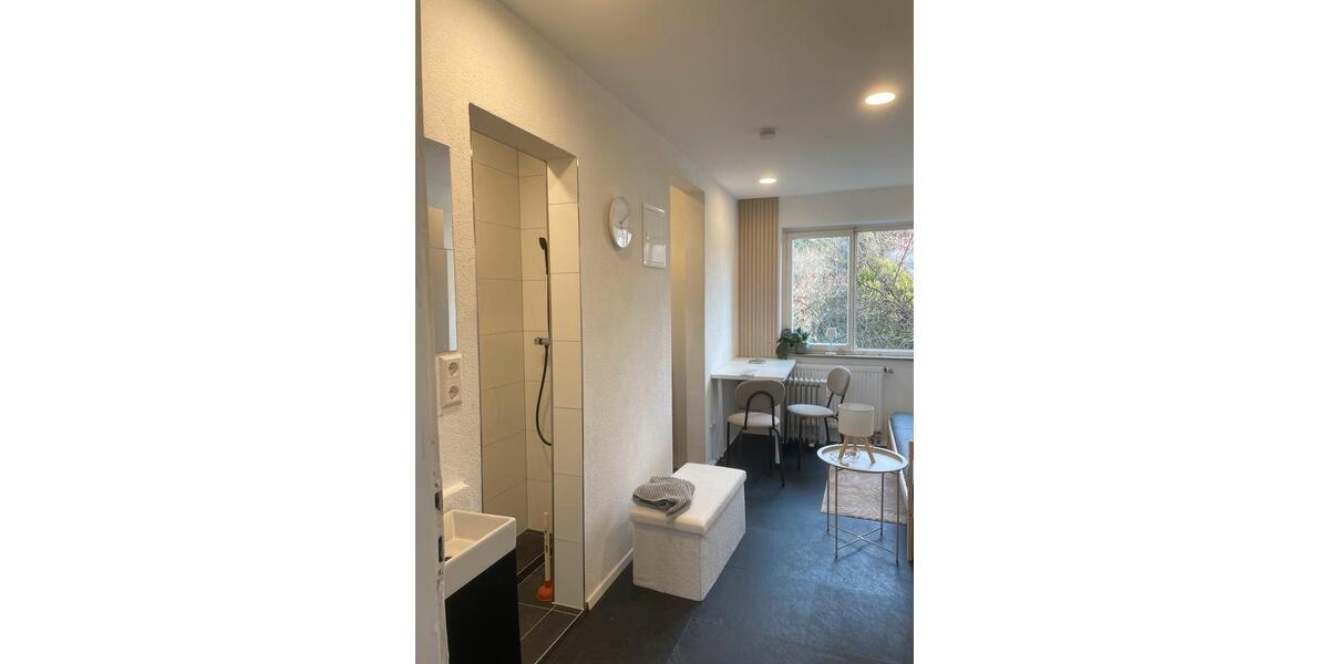 Erdgeschoßwohnung Stuttgart Birkach - 1.5 Zimmer, 21 m&sup2;, 700&euro; | Angebot:25259106