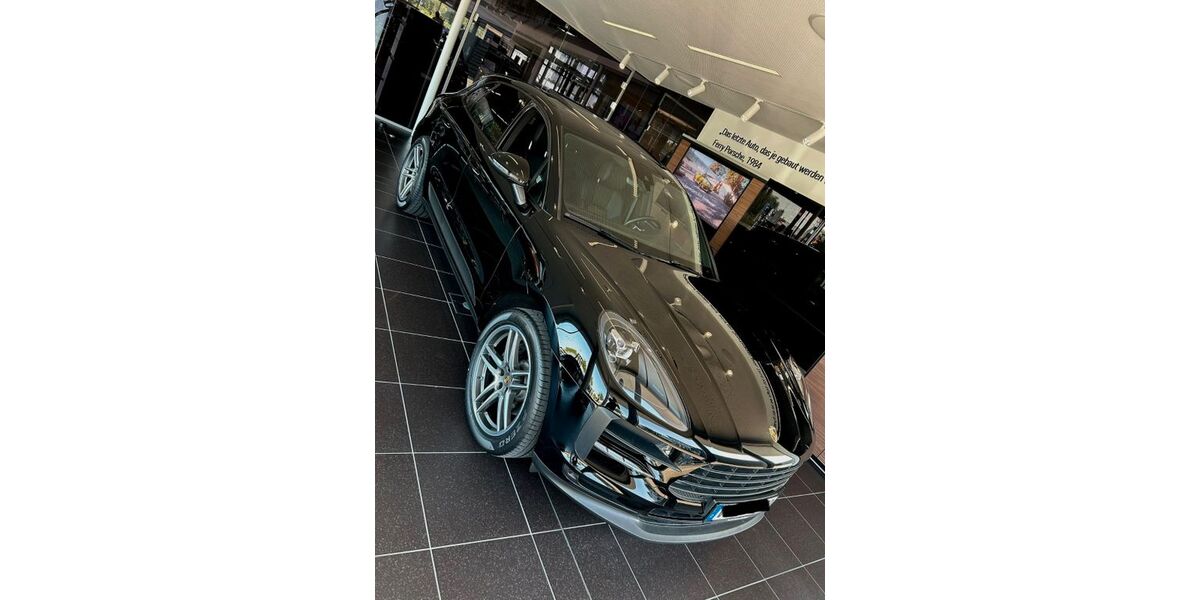 Porsche Macan 38.000 km 64.000 € Stuttgart 70191