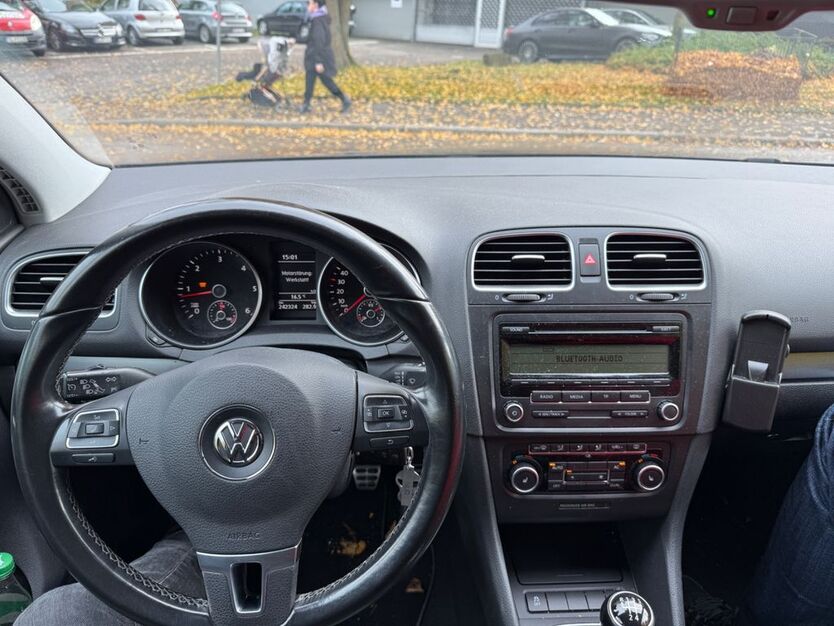 VW Golf 242.000 km 3.300 € Sindelfingen 71067