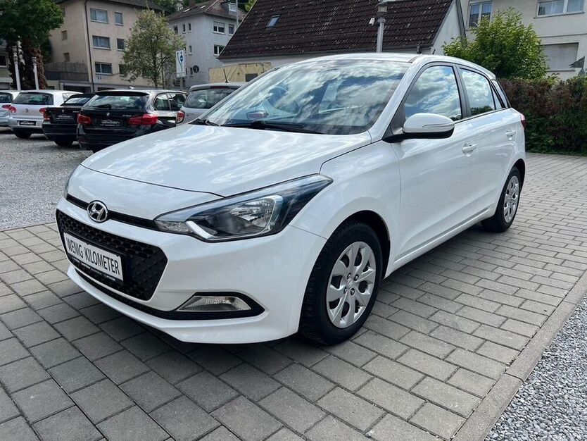 i20