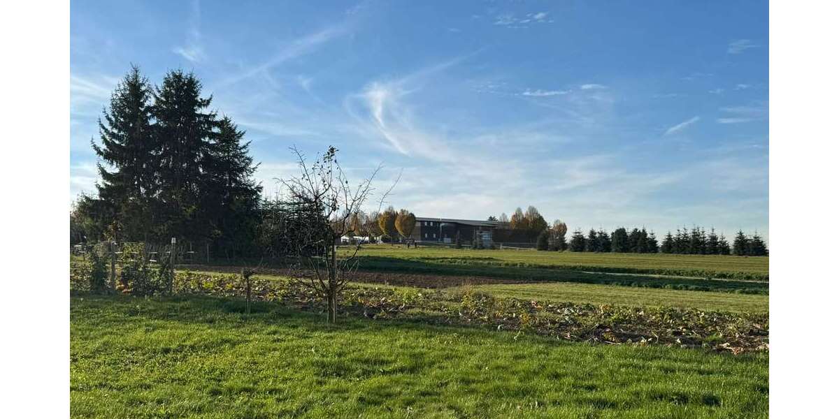 Haus zum Kaufen in Esslingen am Neckar 649.000 € 196 m² 7 zimmer