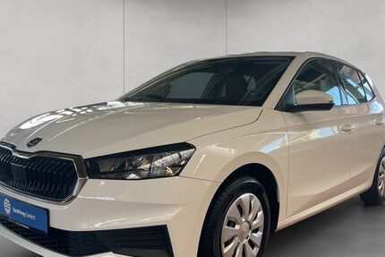 Skoda Fabia 56.906 km 11.590 &euro; Esslingen 73730