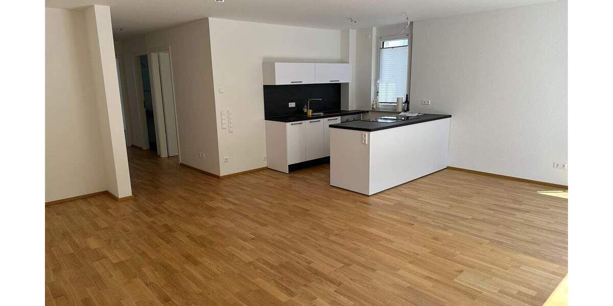 Etagenwohnung Böblingen - 3 Zimmer, 76 m&sup2;, 1.500&euro; | Angebot:25705292