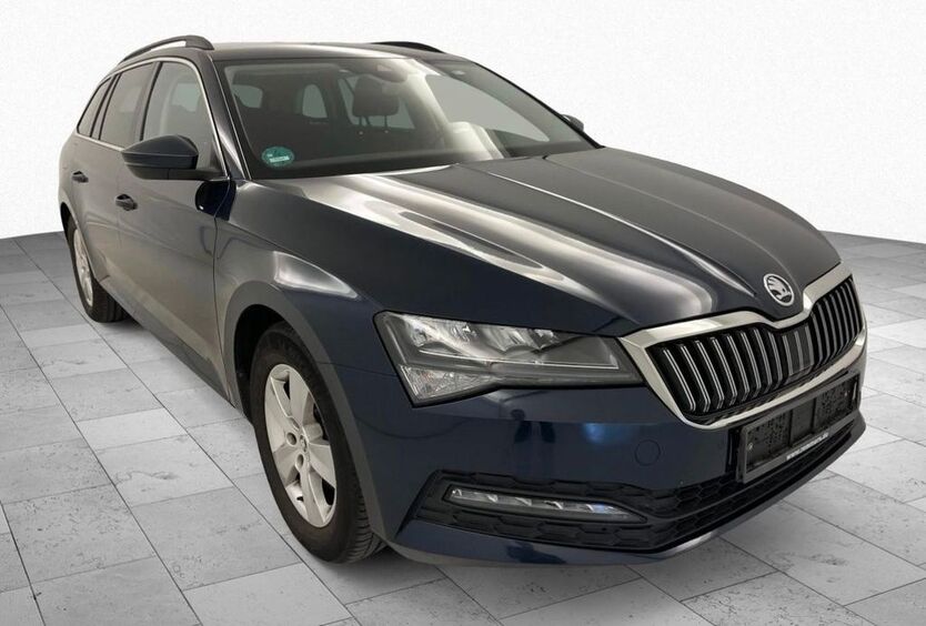 Skoda Superb 89.845 km 18.699 € Stuttgart 70469