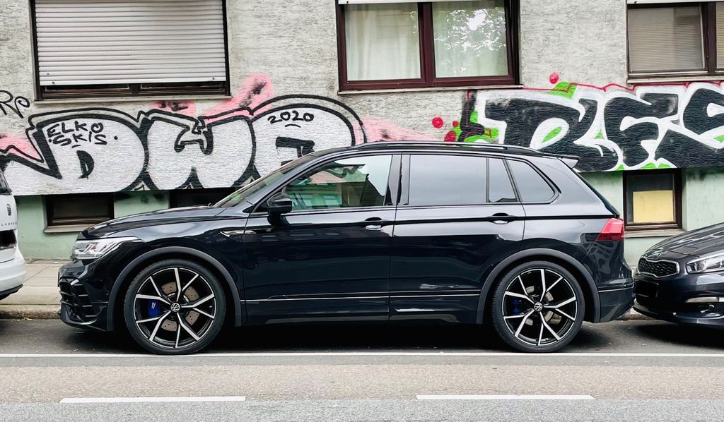 VW Tiguan 59.900 km 40.400 &euro; Stuttgart 70199